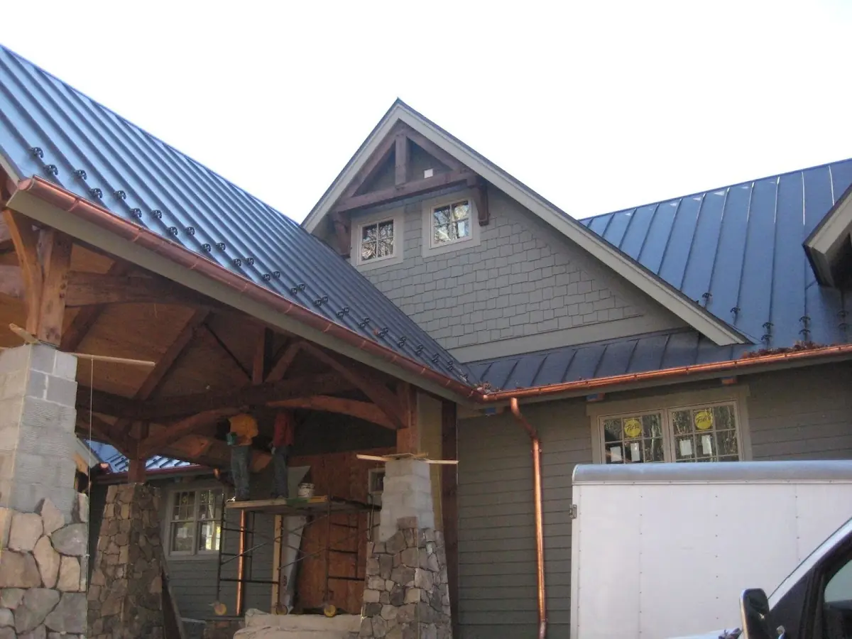 Craftsman Roofing team delivering quality roofing work in North Riverside